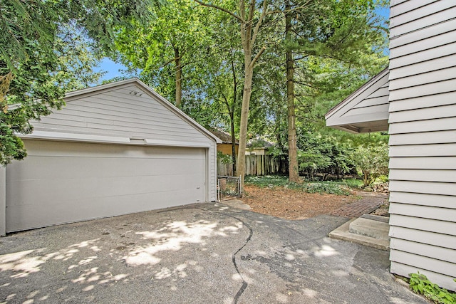 2425 University Ave, Kalamazoo, MI 49008 - view of detached garage
