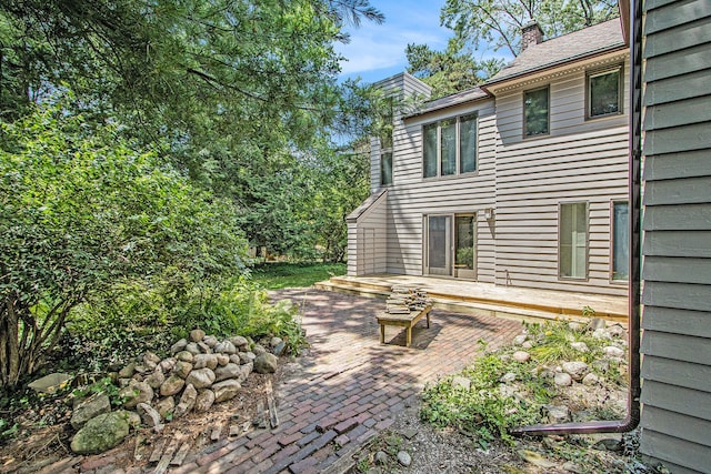 2425 University Ave, Kalamazoo, MI 49008 - view of yard featuring a patio area
