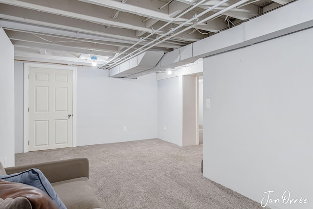 6116 Eastern Ave SE, Grand Rapids, MI 49508 - finished below grade area with carpet floors