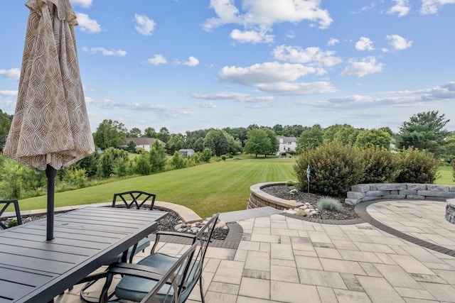 46140 Finch St, Mattawan, MI 49071 - view of patio with outdoor dining space