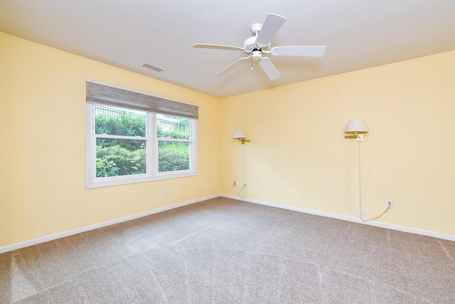 2208 Parkview Ave, Kalamazoo, MI 49008 - empty room with carpet and ceiling fan