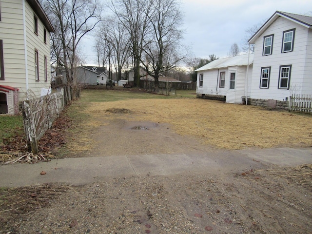 1214 Fourth St, Three Rivers, MI 49093 - photo 3
