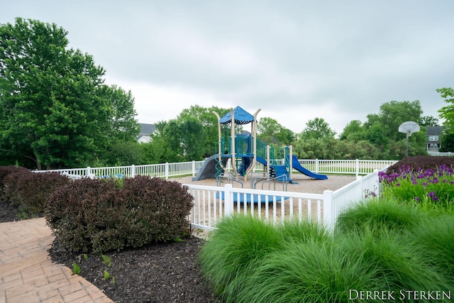652 Cedar Square St, Holland, MI 49423 - photo 47