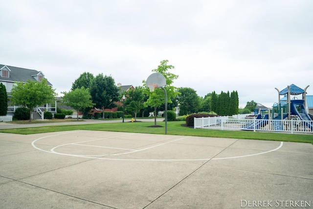 652 Cedar Square St, Holland, MI 49423 - photo 49
