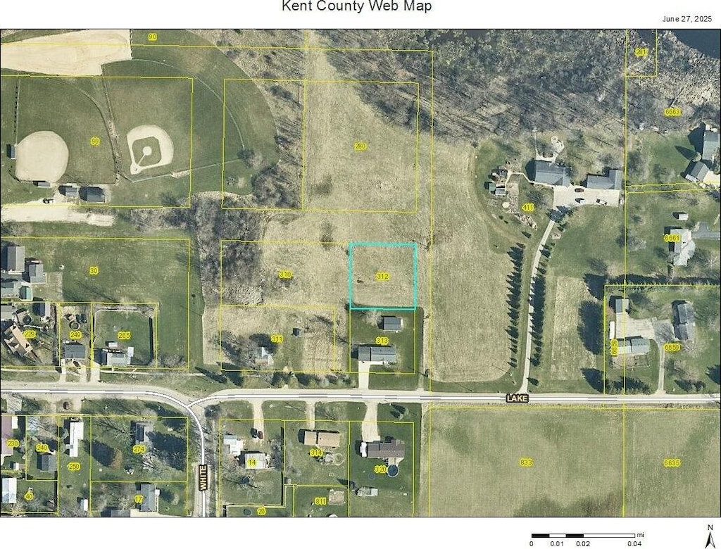 312 E Maple St NE, Sand Lake, MI 49343