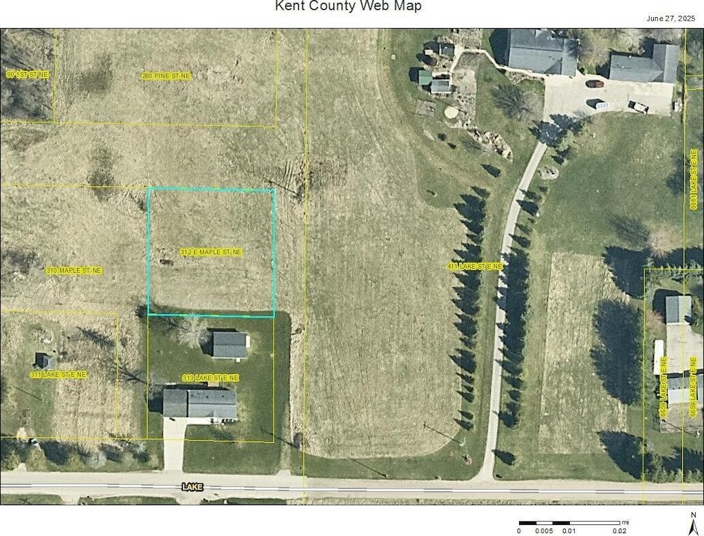 312 E Maple St NE, Sand Lake, MI 49343