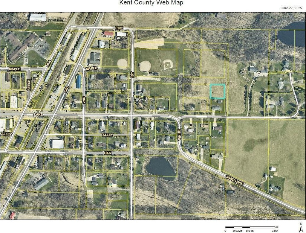 312 E Maple St NE, Sand Lake, MI 49343