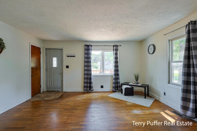 2025 Whitehall Rd, Muskegon, MI 49445 - photo 3