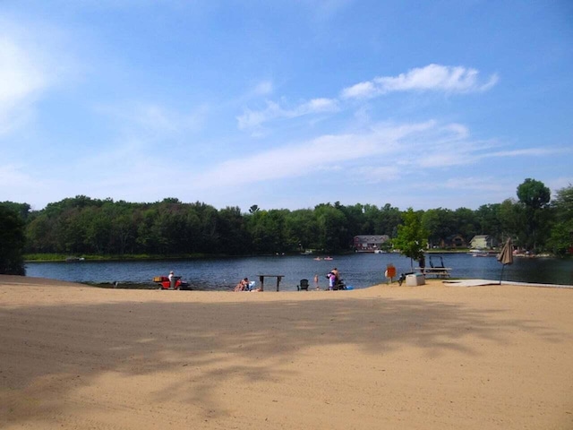6473 Blue Star Hwy Unit 104, Saugatuck, MI 49453 - photo 21