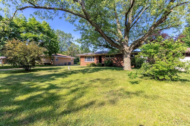 1762 Smyers Dr, Benton Harbor, MI 49022 - view of grassy yard