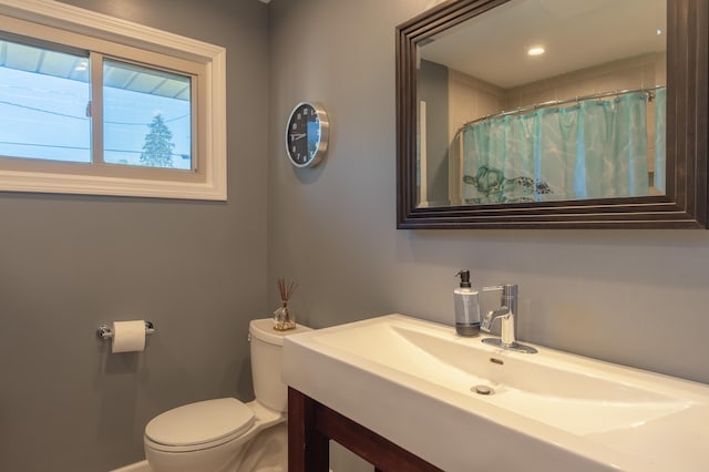 1762 Smyers Dr, Benton Harbor, MI 49022 - bathroom featuring vanity and curtained shower