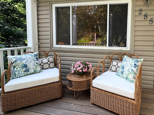 285 Brookside Dr, Ann Arbor, MI 48105 - view of wooden terrace