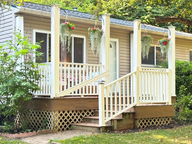 285 Brookside Dr, Ann Arbor, MI 48105 - entrance to property with a shingled roof