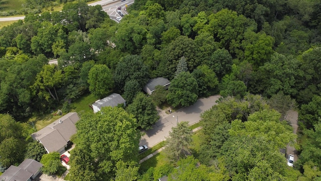 285 Brookside Dr, Ann Arbor, MI 48105 - aerial view of property and surrounding area with a heavily wooded area