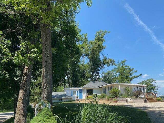 777 W Lincoln Ave, White Cloud, MI 49349 - photo 4