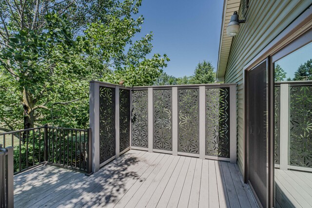 7532 Dell Rd, Saline, MI 48176 - view of deck