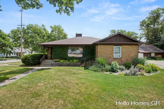 2250 Plainfield Ave NE, Grand Rapids, MI 49505 - photo 2