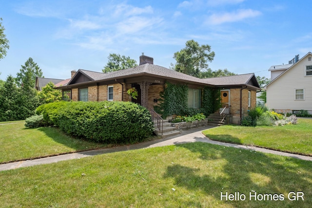 2250 Plainfield Ave NE, Grand Rapids, MI 49505 - photo 3