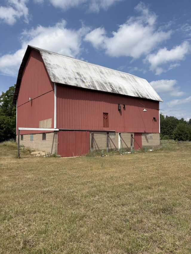 22347 5 Mile Rd, Morley, MI 49336 - view of barn featuring a yard