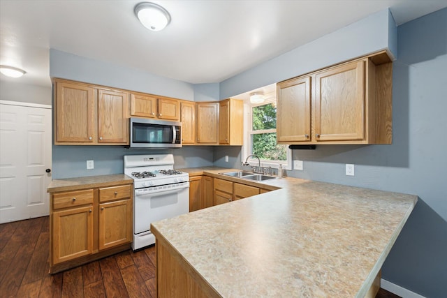 2845 Fairway Dr, Dorr, MI 49323 - photo 12