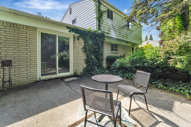 2145 Steeplechase Dr, Ann Arbor, MI 48103 - view of patio
