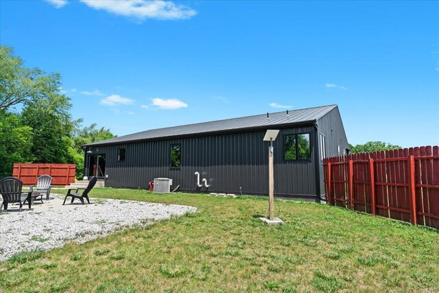 7499 Mathews Rd, Spring Arbor, MI 49283 - rear view of house