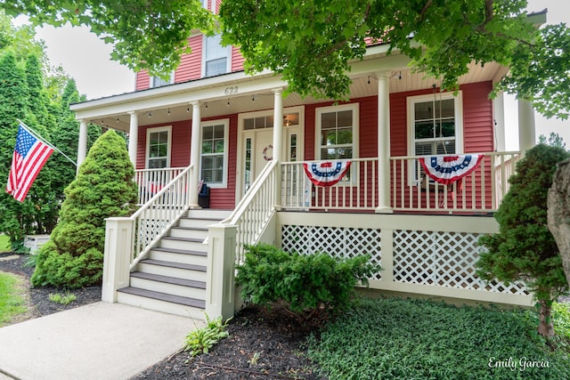 622 Cedar Square St, Holland, MI 49423 - view of front of home with covered porch