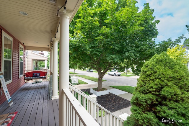 622 Cedar Square St, Holland, MI 49423 - view of wooden porch