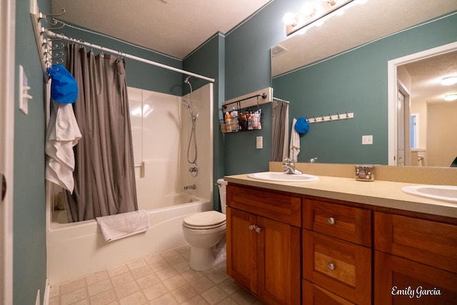 622 Cedar Square St, Holland, MI 49423 - full bathroom featuring shower / bath combo, double vanity, tile patterned floors, and a textured ceiling
