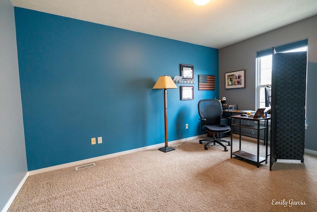 622 Cedar Square St, Holland, MI 49423 - carpeted office featuring baseboards