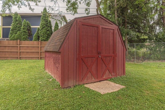 2707 Brandywine Dr, Ann Arbor, MI 48104 - view of shed with a fenced backyard