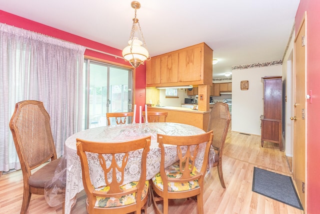 2707 Brandywine Dr, Ann Arbor, MI 48104 - dining area featuring light wood finished floors