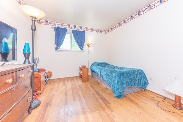 2707 Brandywine Dr, Ann Arbor, MI 48104 - bedroom with wood finished floors