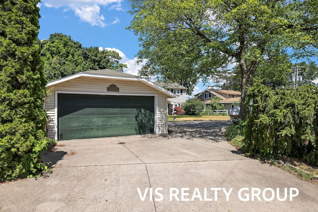 537 Buena Vista Dr, Spring Lake, MI 49456 - view of detached garage