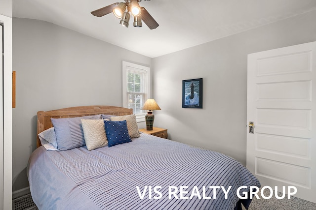 537 Buena Vista Dr, Spring Lake, MI 49456 - bedroom featuring a ceiling fan and vaulted ceiling