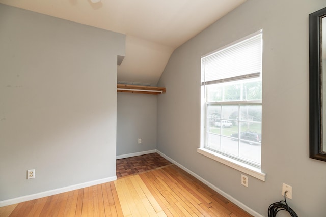817 Fenimore Ave, Kalamazoo, MI 49048 - photo 28