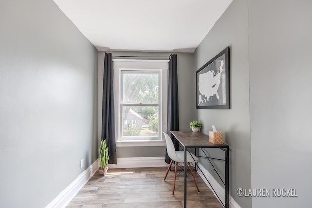 129 Dean St NE, Grand Rapids, MI 49505 - office space with wood finished floors and baseboards