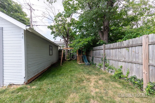 129 Dean St NE, Grand Rapids, MI 49505 - view of fenced backyard