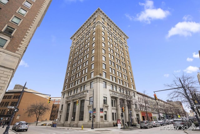 60 Monroe Center St NW Unit 10C, Grand Rapids, MI 49503 - photo 1