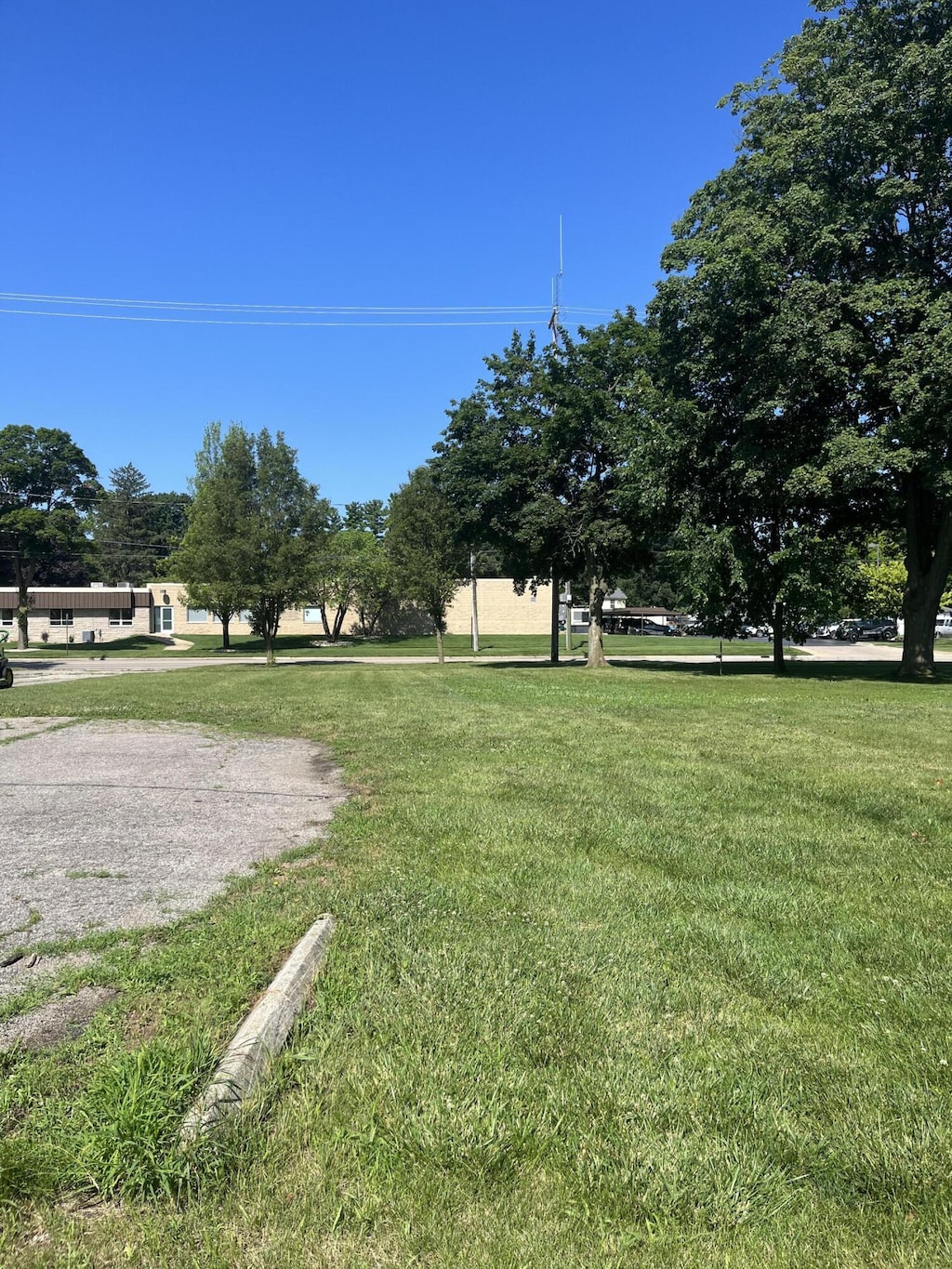 102 N Maumee, Tecumseh, MI 49286