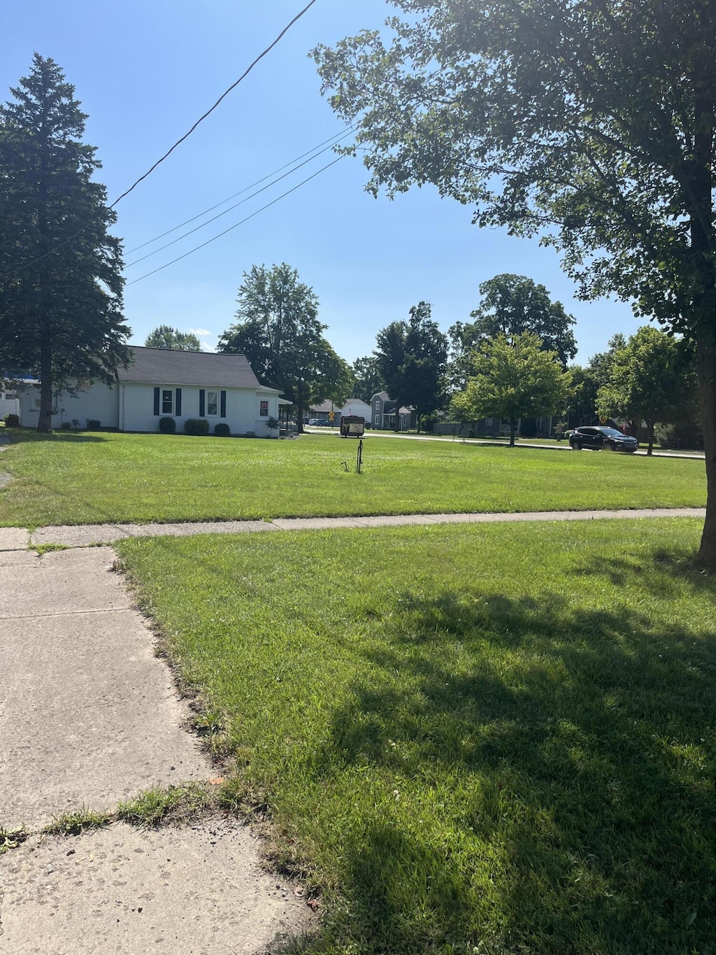 102 N Maumee, Tecumseh, MI 49286
