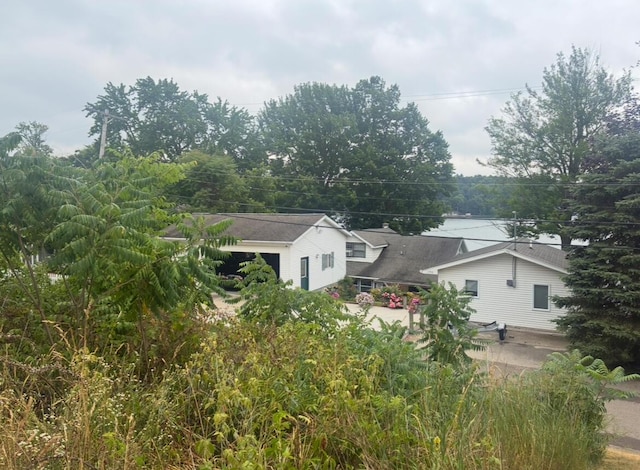 11717 Maywood Dr NE, Sparta, MI 49345