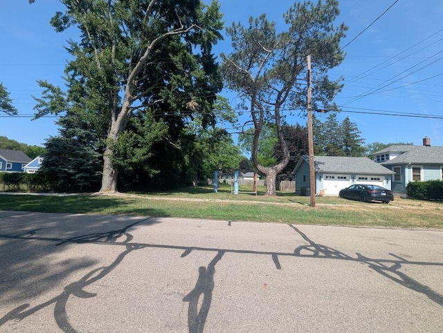 313 S Willard St, New Buffalo, MI 49117