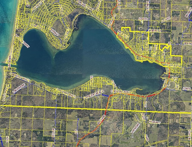 9ACRES 3rd St, Onekama, MI 49675