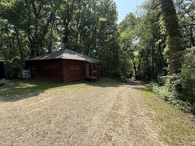 6458 Richardson Rd, Howell, MI 48843