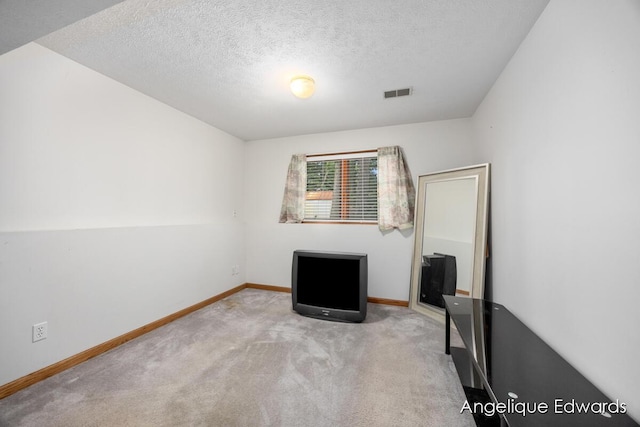1563 Amberly Dr SE, Grand Rapids, MI 49508 - photo 17