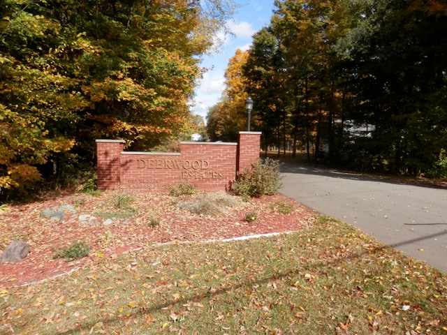 21 Harlan Dr, Watervliet, MI 49098 - photo 1