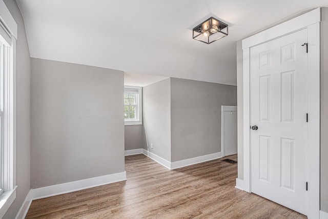 719 Botham Ave, Saint Joseph, MI 49085 - photo 21