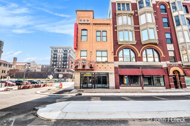 40 Monroe Center St NW Unit 302, Grand Rapids, MI 49503 - photo 24