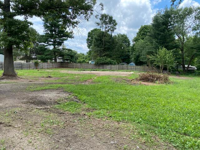 1240 E Hickory Rd, Battle Creek, MI 49017 - photo 1